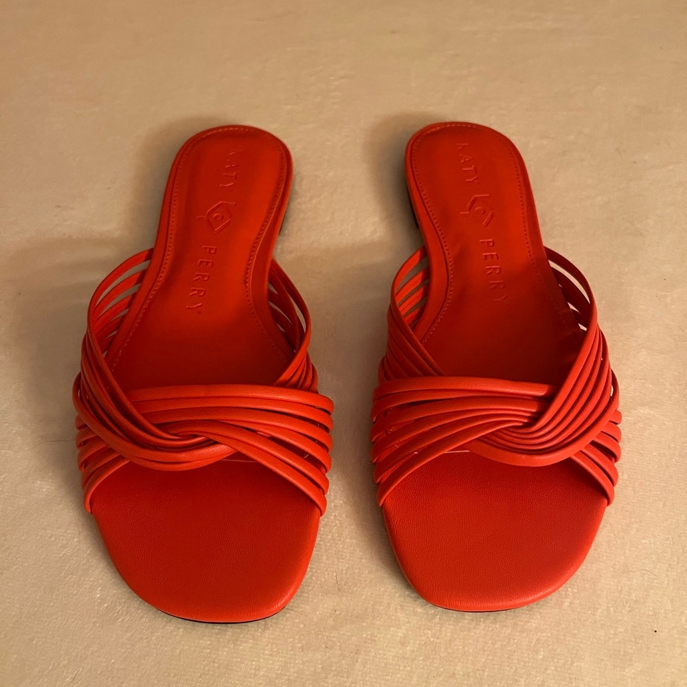 Katy Perry NIB Sandal‎ Slide Flats Size 7 Halie Flame Coral Orange Summer Spring